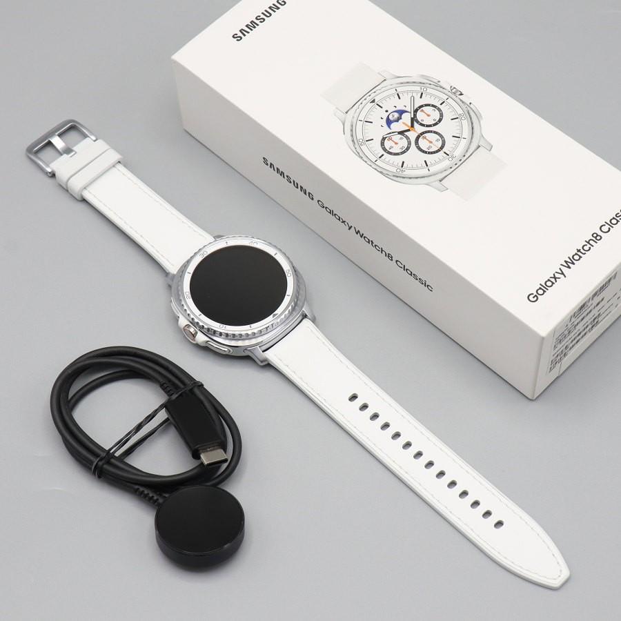 ボーナスストアPlus【美品】SAMSUNG Galaxy Watch8 Classic SM-L500NZWJXJP ホワイト スマートウォッチ ギャラクシーウォッチ 本体 | 