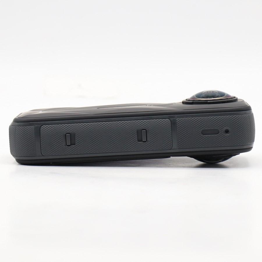 ボーナスストアPlus【美品】Insta360 X5 通常版 CINSAAHA ブラック 360度カメラ アクションカメラ インスタ360 本体 |  | 06