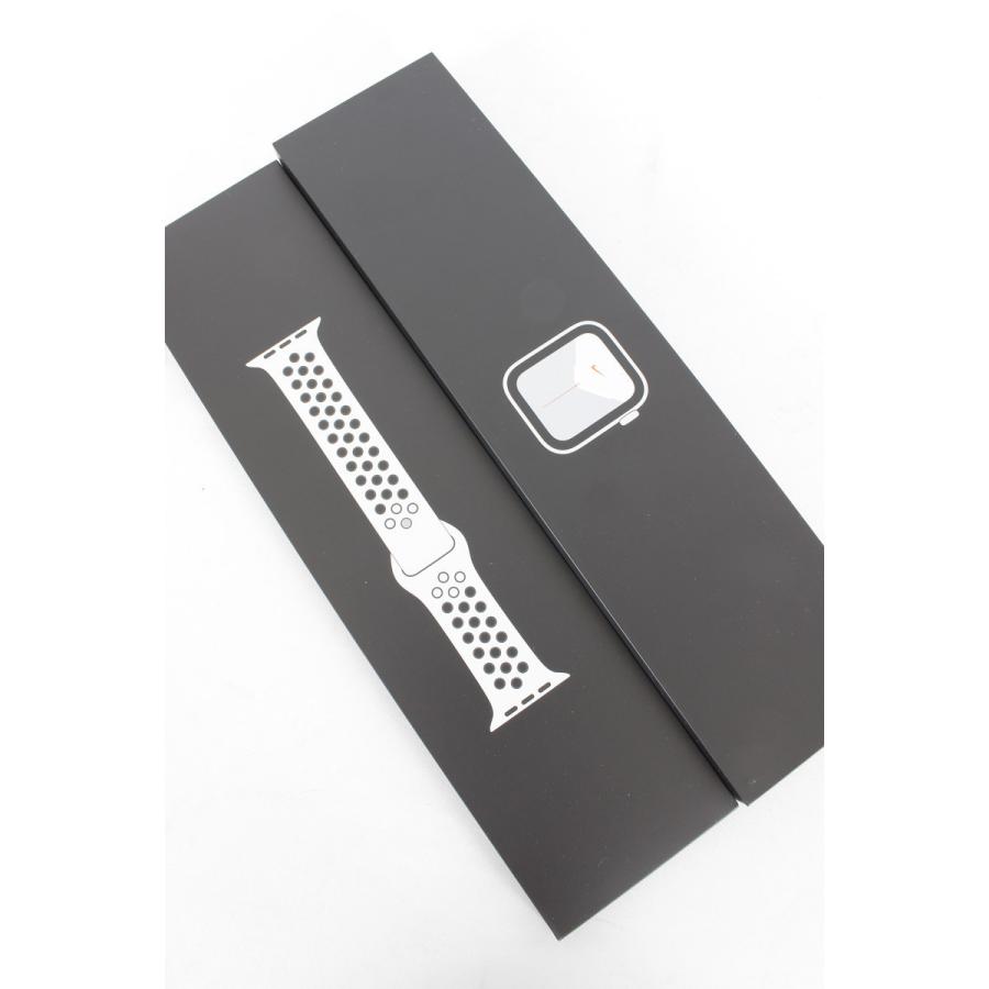 Apple Watch 【美品】Apple Nike SE 44mm GPS MYYH2J/A スマート Apple Watch 【美品】Apple Nike SE 44mm GPS MYYH2J/A スマート