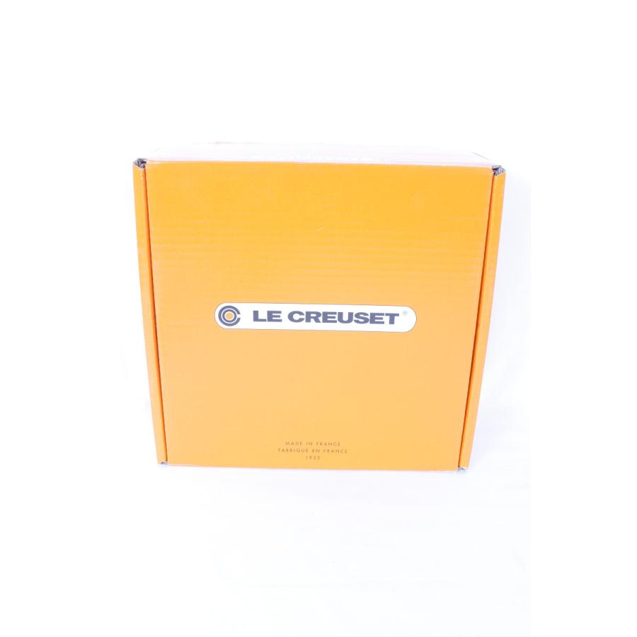 Le Creuset 【新品】ル・クルーゼ マルミット 22cm ロータス Le Creuset 【新品】ル・クルーゼ マルミット 22cm ロータス