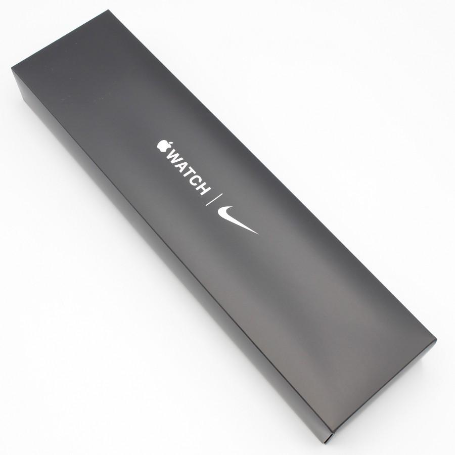Apple Watch 【新品】Apple Nike SE 44mm シルバーアルミニウムケース