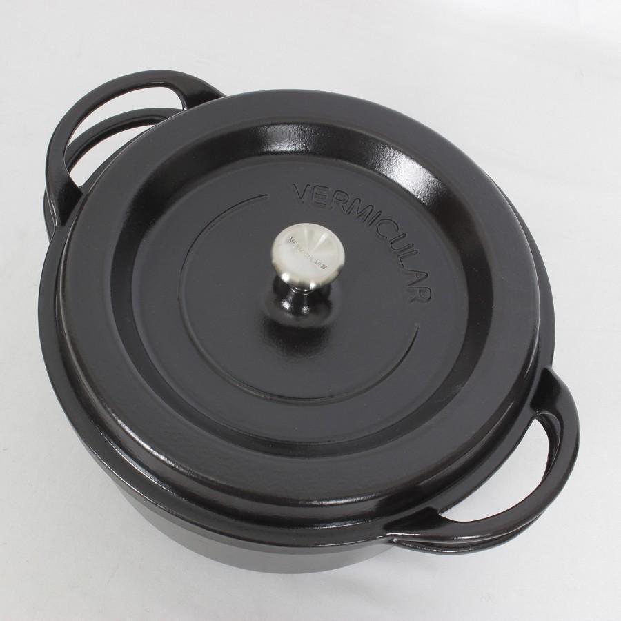 【新品】バーミキュラ オーブンポットラウンド 26cm マットブラック SUMI(炭) 専用レシピブック付 無水 ホーロー 両手鍋 本体 |  | 03