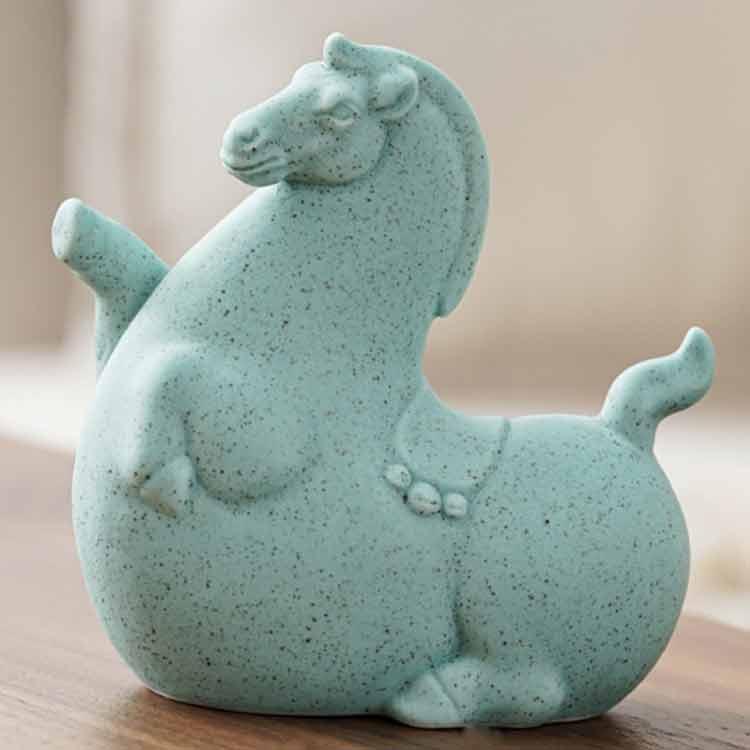 【新品未使用‼️】いななき 馬の彫刻 干支置物 オブジェ 昭和レトロ縁起物 ホース nakajima-store_a1481