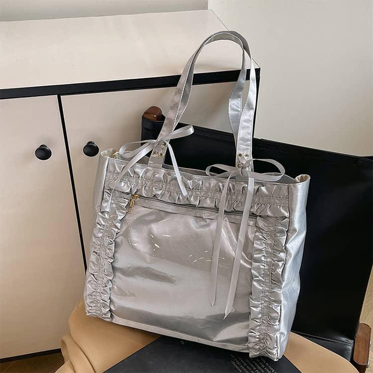 痛バッグ 缶バッチ 大容量 ショルダーバッグ レディース a4 トート