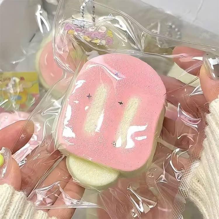 柔らかい ケーキ おもちゃ 水感スクイーズ パン ストレス解消 握る玩具