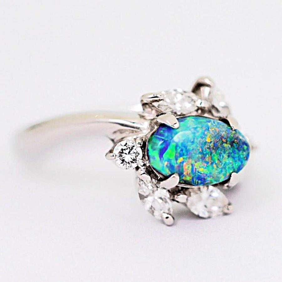 幻想的なネオンブルーの遊色 Pt ブラックオパール 1.20ct ダイヤモンド ボタニカルデザインリング 1点物 プラチナ 指輪 1.2カラットの画像
