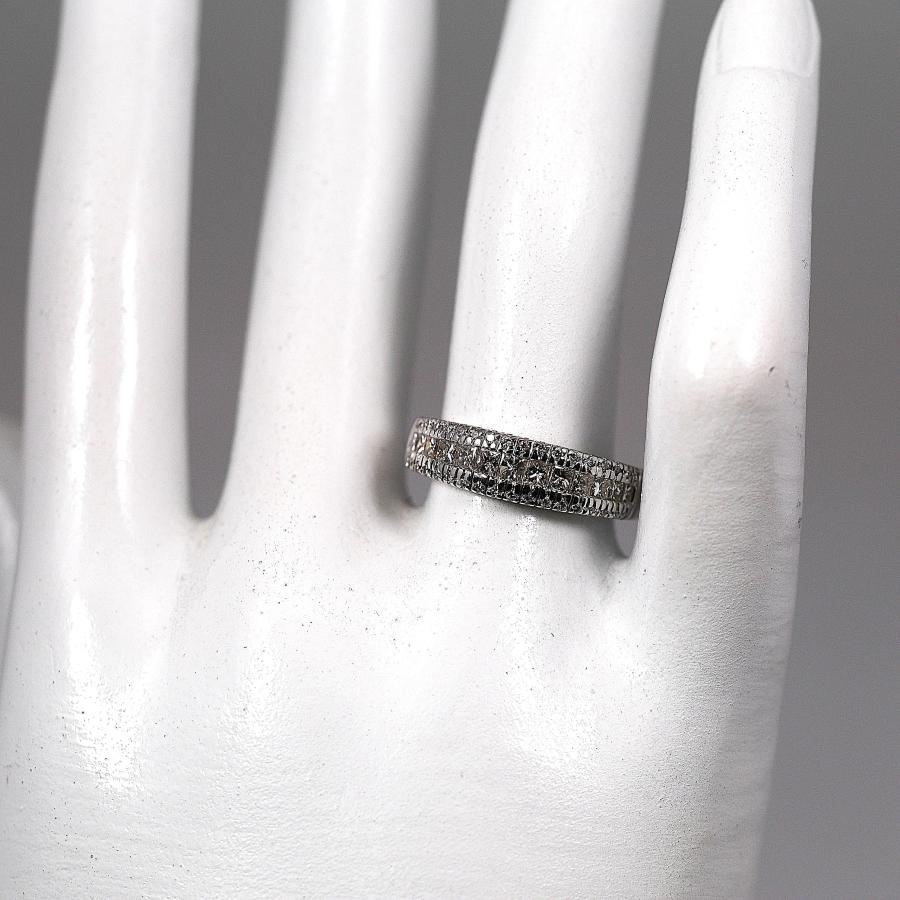 K18WG プリンセスカット ダイヤモンド 3列ハーフエタニティリング D0.66ct ― 凛とした輝きを纏う、贅沢なレイヤードリングの画像