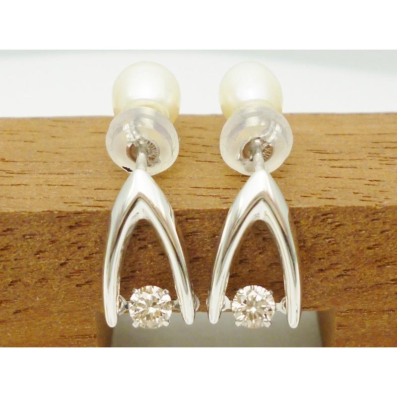 K18WG　小さめ　揺れるダイヤピアス　0.10×２㌌ ダンシングストーン ダイヤモンド ゴールド ピアス 合計0.2ct 0.10ct