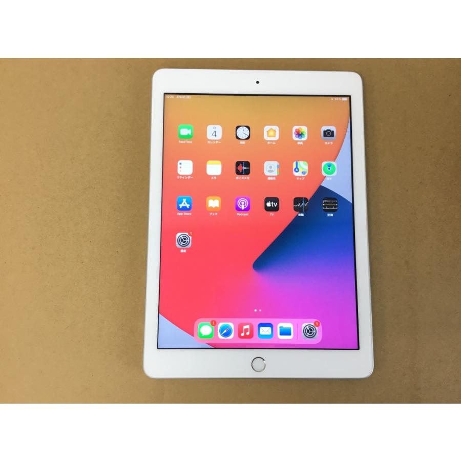 追跡付★バッテリ残量100％APPLE IPAD 5(第5世代)WIFI 2017MODEL 32GB 9.7インチRETINAディスプレイ IPAD OS 14.1 シルバー A1822 付属品付き