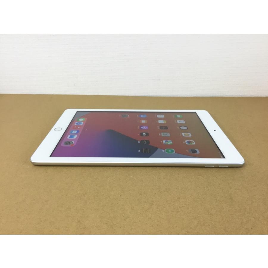 追跡付★バッテリ残量100％APPLE IPAD 5(第5世代)WIFI 2017MODEL 32GB 9.7インチRETINAディスプレイ IPAD OS 14.1 シルバー A1822 付属品付き