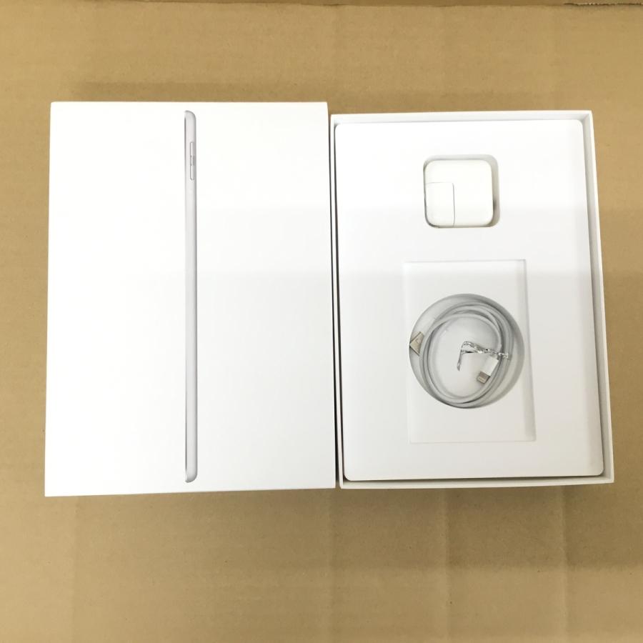 追跡付★バッテリ残量100％APPLE IPAD 5(第5世代)WIFI 2017MODEL 32GB 9.7インチRETINAディスプレイ IPAD OS 14.1 シルバー A1822 付属品付き