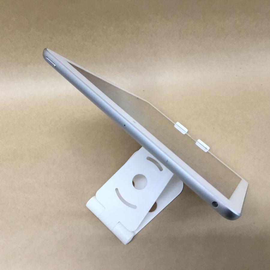 Apple - バッテリ残量99％ APPLE IPAD5(第5世代) WIFI 32GB シルバー 9.7インチ RETINAディスプレイ IPAD OS 16.7.10 A1822 2017MODEL カメラ バッテリ残量99％ APPLE IPAD5(第5世代) WIFI 32GB シルバー 9.7