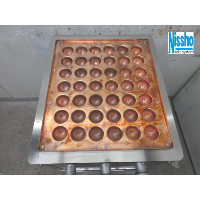 □銅板たこ焼き器・台付・42個焼き・都市ガス用・W430×D510mm □銅板たこ焼き器・台付・42個焼き・都市ガス用・W430×D510mm