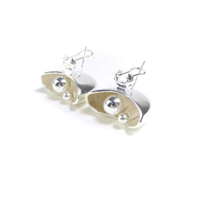 JILSANDER ゴールドフラワーシェイプピアス　✳︎美品 JILSANDER ゴールドフラワーシェイプピアス ✳︎美品