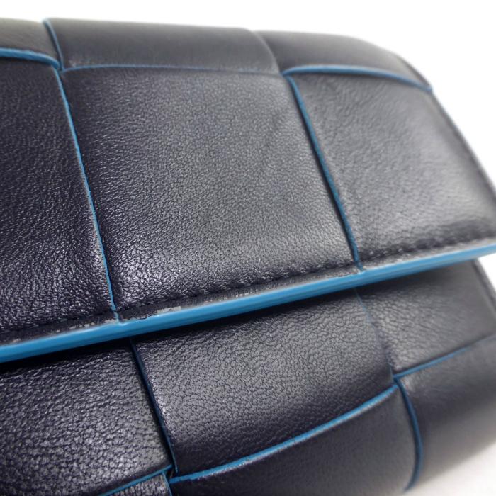 ボッテガ ヴェネタ （BOTTEGA VENETA） マキシイントレ カセット 三つ折り ファスナー 財布 651372 スペース×プール（新品同様）中古の画像