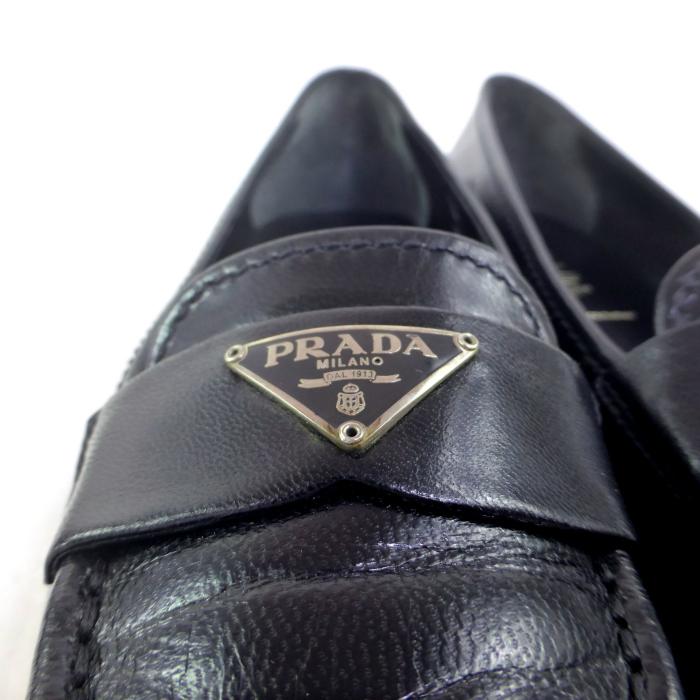 プラダ （PRADA） ヴィンテージ トライアングルロゴ レザー ローファー