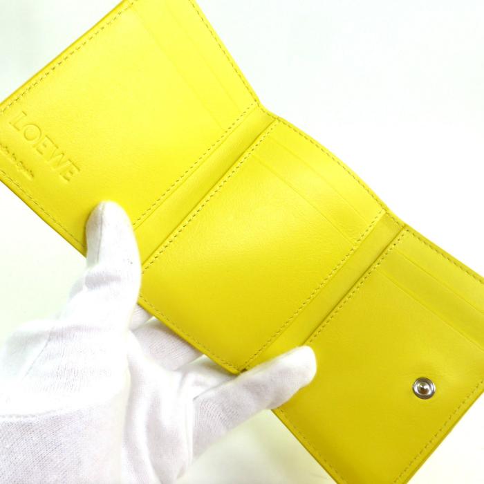 LOEWE ロエベ （LOEWE） アナグラム トライフォールド 6cc ウォレット 