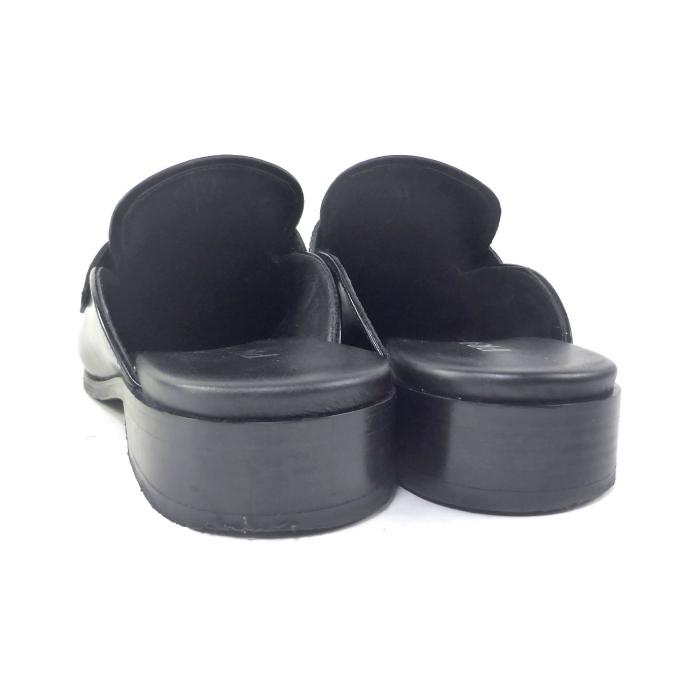 PRADA プラダ　ブラッシュドレザー ミュール サンダル　三角ロゴ PRADA プラダブラッシュドレザー ミュール サンダル三角ロゴ