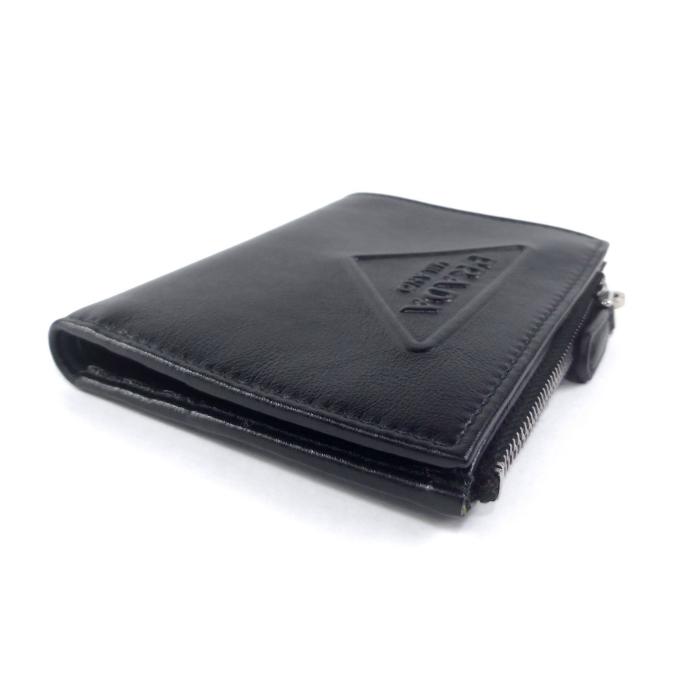 SAFFIANO（PRADA） プラダ （PRADA） トライアングル エンボス 