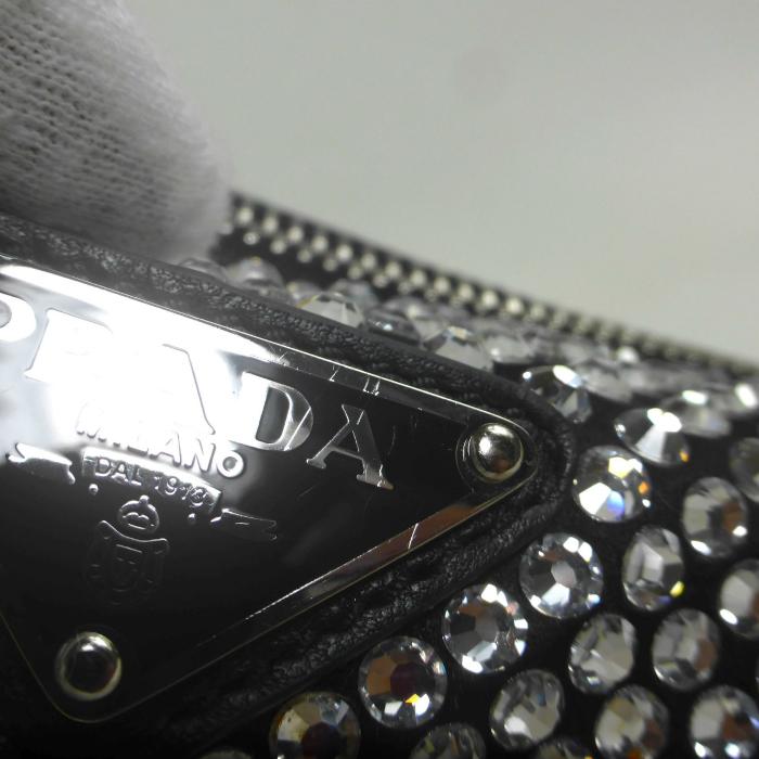 PRADA（プラダ） クリスタル サテン ポーチ トライアングルロゴ