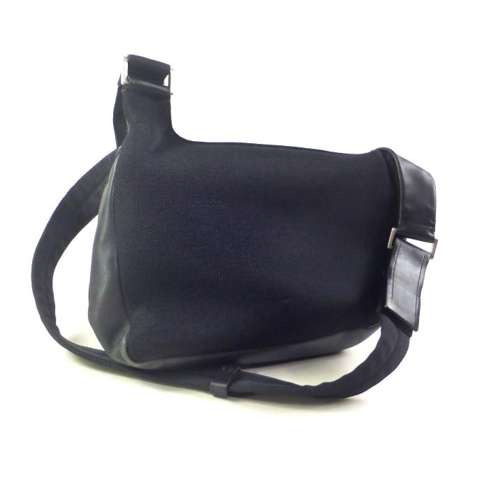 PRADA（プラダ） VITELLO MORBIDO ボディ ショルダー バッグ B9457