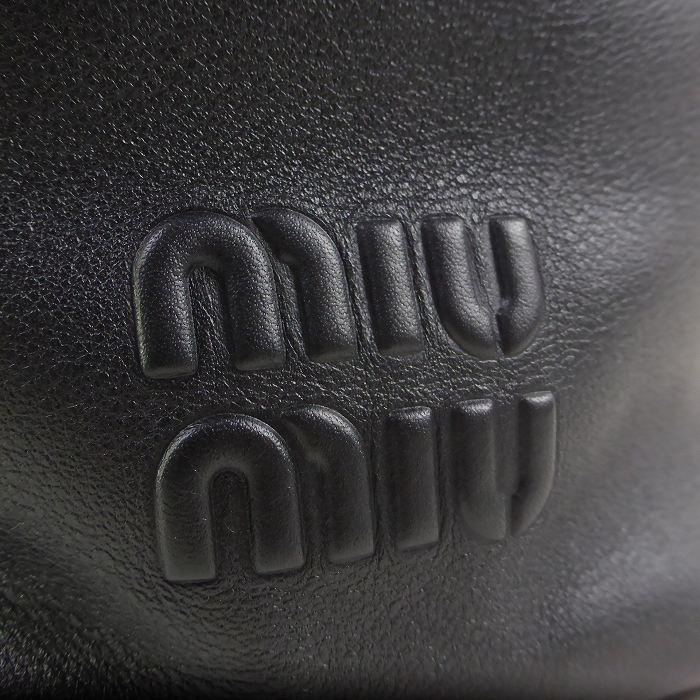 miu miu 黒 レザー バケツ型バッグ　内側少し汚れあり miu miu 黒 レザー バケツ型バッグ 内側少し汚れあり MIU MIU