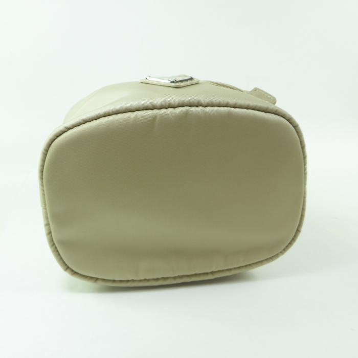 PRADA プラダ (PRADA) ナイロン テスート Re-Nylon ポーチ PRADA プラダ (PRADA) ナイロン テスート Re-Nylon ポーチ