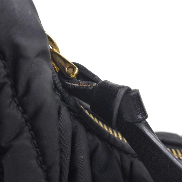 miumiu マテラッセ ナイロン ポーチ 黒[値下げ不可] miumiu マテラッセ ナイロン ポーチ 黒[値下げ不可]