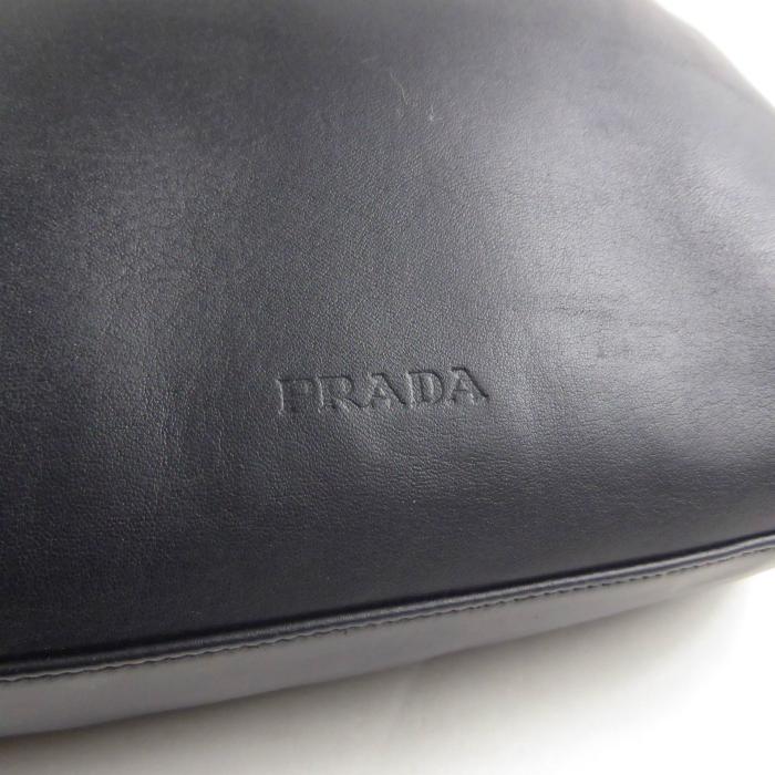 PRADA（プラダ） プラハンドル レザー ハーフムーン 肩掛け