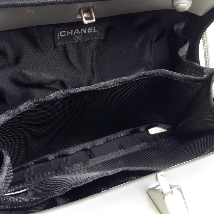 シャネル　ヒップ ショルダーバッグ　CHANEL CHANEL（シャネル） ヒップバッグ ショルダー バッグ ブラック（中古