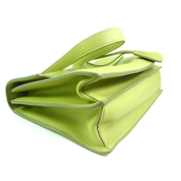 PRADA プラダ （PRADA） ソフトサウンド ミディアム レザー