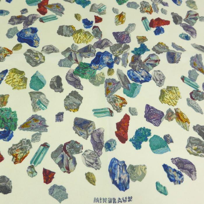 レアHERMES MINERAUX プチカレ　エルメス　鉱物柄　宝石 HERMES（エルメス） カレ 45 プチカレ スカーフ MINERAUX 鉱物柄 原石