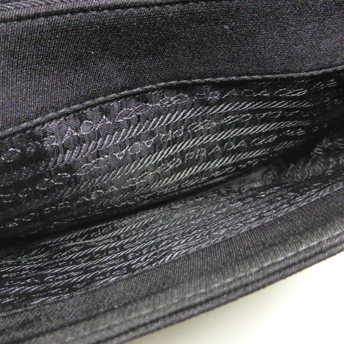 PRADA（プラダ） ナイロン キャンバス プラスチックチェーン