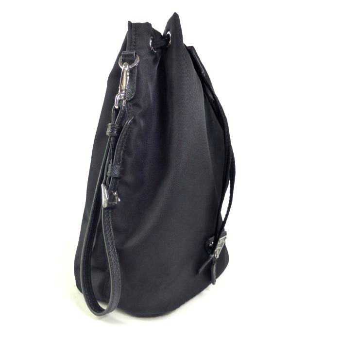 PRADA（プラダ） Re-Nylon テスート ナイロン ポーチ ドローストリング
