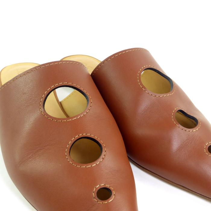 LOEWE（ロエベ） レザー ミュール サンダル ポインテッドトゥ ＃36