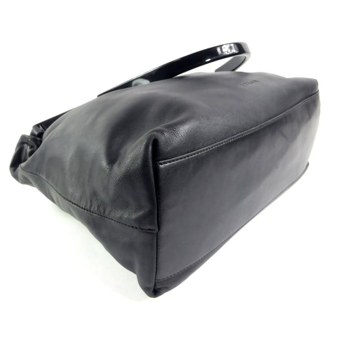 PRADA（プラダ） プラハンドル レザー 肩掛け セミショルダー