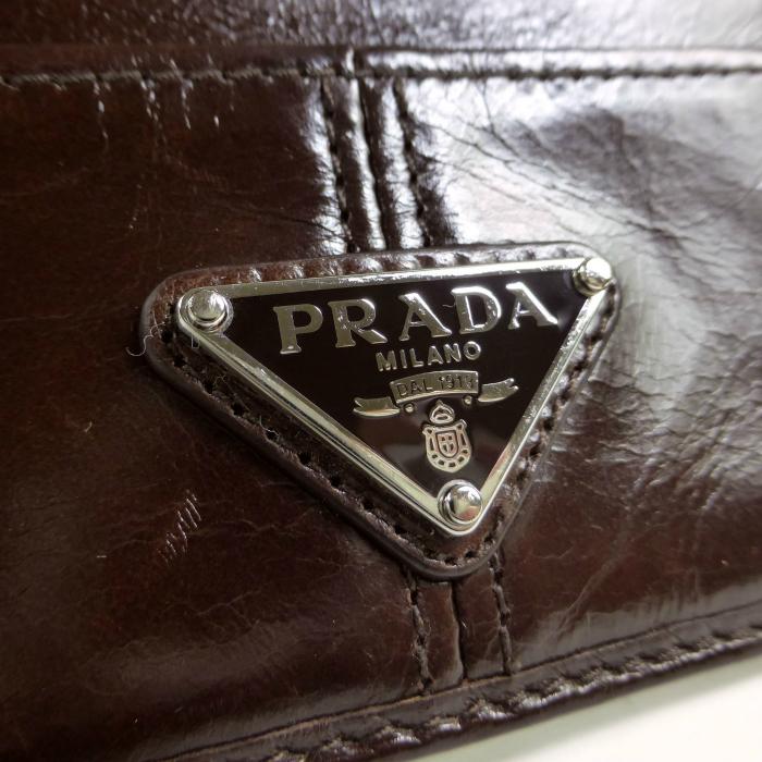 PRADA（プラダ） ソフトルックスレザー トライアングルロゴ カード
