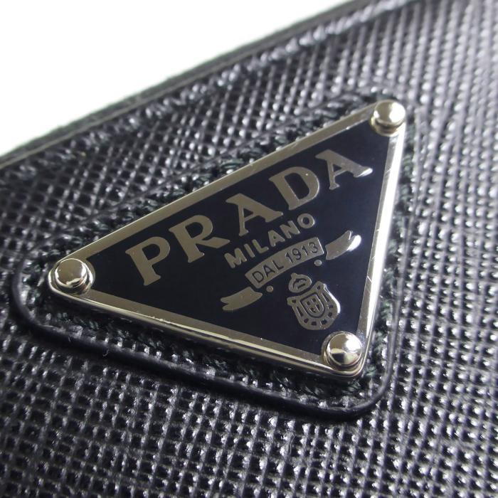 PRADA（プラダ） トライアングルロゴ サフィアーノ カードケース