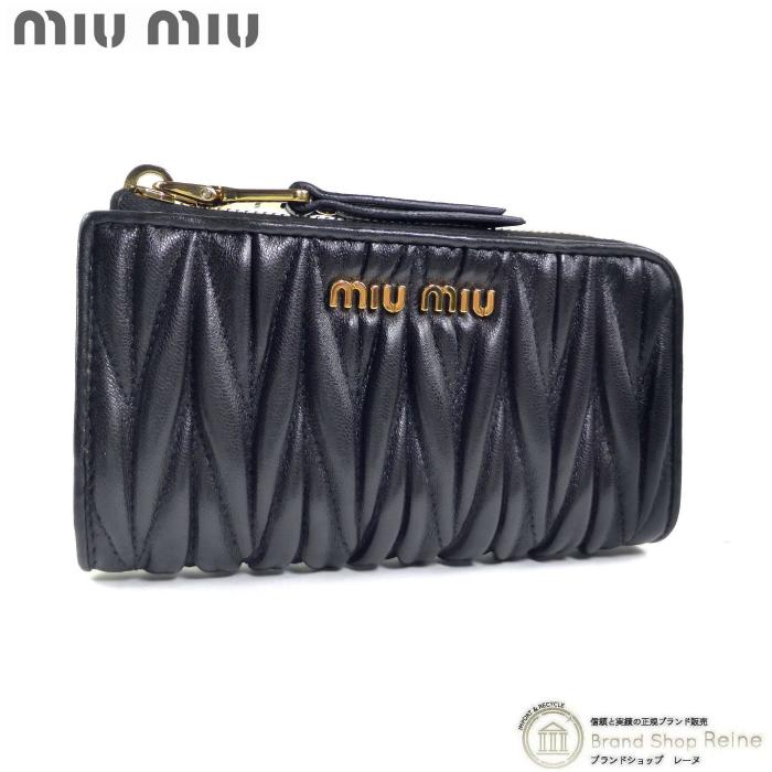 【極美品】miu miu ミュウミュウ　マテラッセ　キーケース レザー ブラック Amazon.co.jp: [ミュウミュウ] マテラッセ レザー キーケース 6連 MIU
