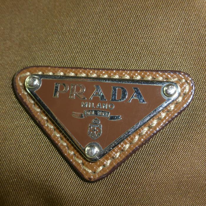 PRADA（プラダ） VELA ナイロン テスート メッセンジャー 斜め掛け
