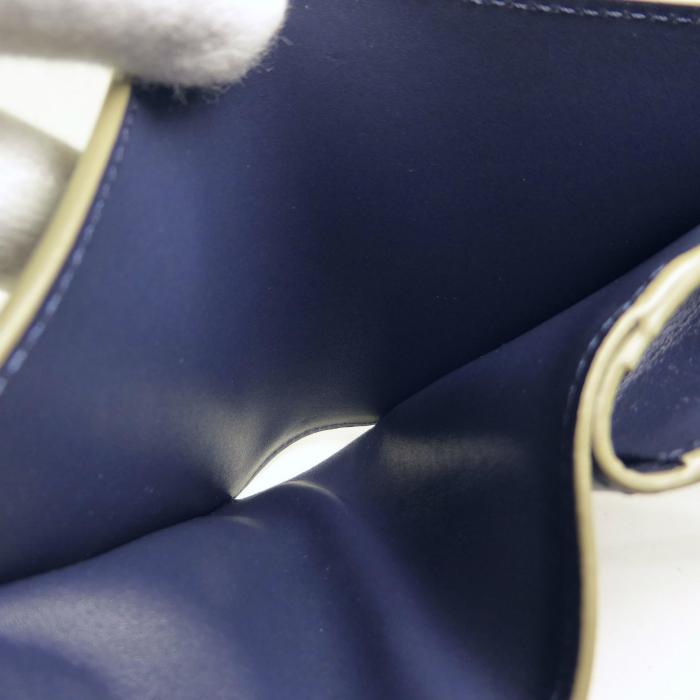 新品 LOEWE ノットコンパクトウォレット ユーカリ×ネイビー 人気色 正規品 LOEWE（ロエベ） ノット コンパクト ウォレット 二つ折り 財布