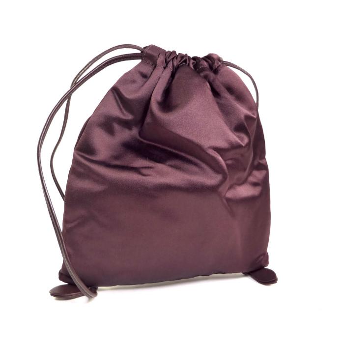 miu miu（ミュウミュウ） サテンシルク 巾着 ポーチ ミニバッグ 5NG010