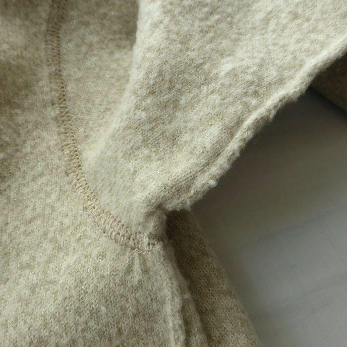 BURBERRY（バーバリー） クルーネック ニット 刺繍 エンブロイダリー