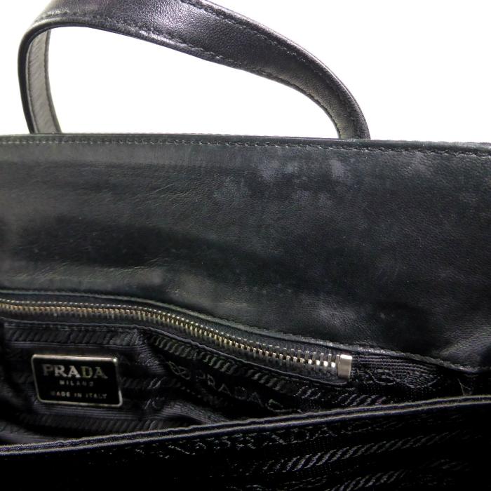 PRADA（プラダ） テスート ナイロン×レザー トライアングルロゴ