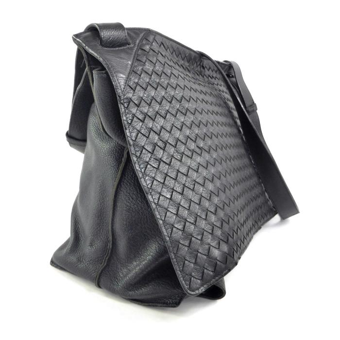 BOTTEGA VENETA イントレチャート ショルダーバッグ ブラック BOTTEGA VENETA】Woven イントレチャート ショルダーバッグ (BOTTEGA