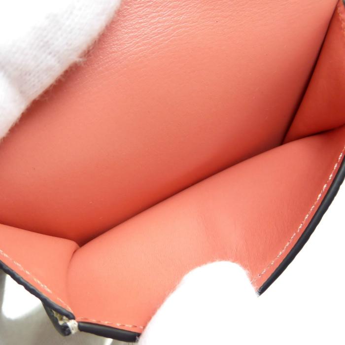 ロエベ （LOEWE） ストラップ トライフォールド 6CC ウォレット コンパクト 三つ折り 財布 C660TR2X03 ライトオーツ×ハニー（新品）の画像
