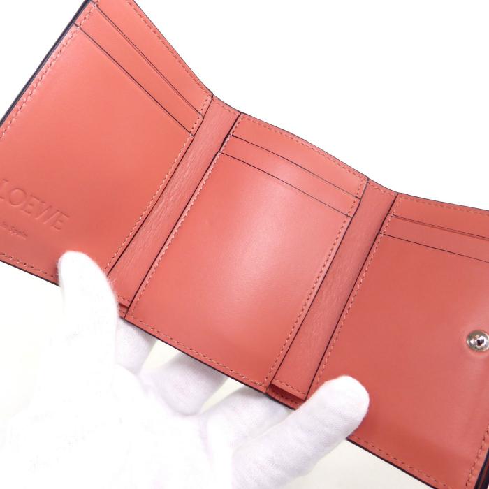ロエベ （LOEWE） ストラップ トライフォールド 6CC ウォレット コンパクト 三つ折り 財布 C660TR2X03 ライトオーツ×ハニー（新品）の画像