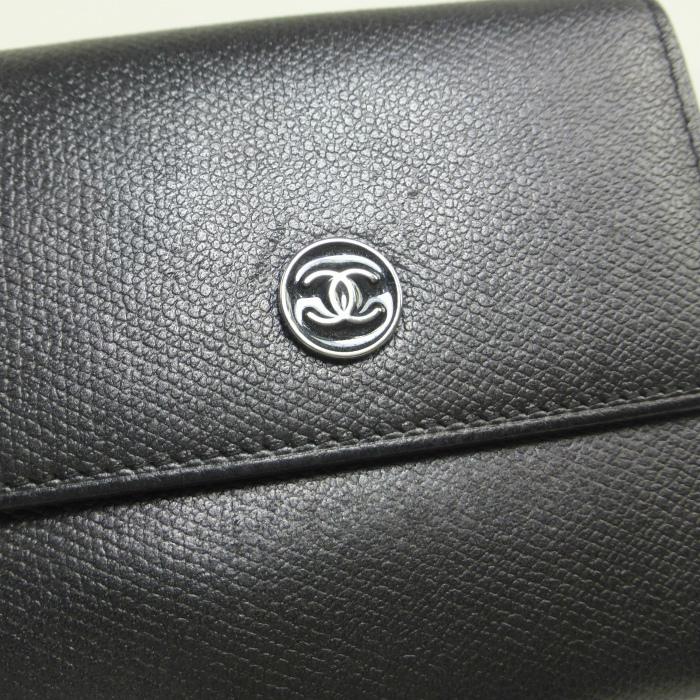 CHANEL（シャネル） ココボタン Wホック 三つ折り コンパクト 財布