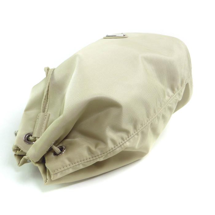 PRADA（プラダ） ナイロン テスート Re-Nylon ポーチ コンテナ 巾着