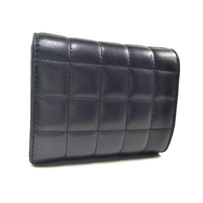 値下げしました　未使用に近い　SAINT LAURENT ブラック三つ折り財布 SAINT LAURENT サンローラン （SAINT LAURENT） カサンドラマトラッセ